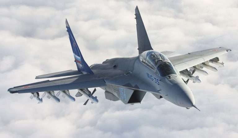 Hρθε το MiG-35 στην Μεσόγειο! Η Aίγυπτος παρέλαβε αιφνιδιαστικά την πρώτη παρτίδα και γιγαντώνεται στρατιωτικά – Άμεση απάντηση στα F-35 του Ισραήλ (βίντεο)